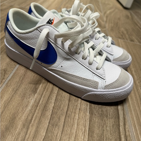 Nike Blazer Low - Picture 1 of 2